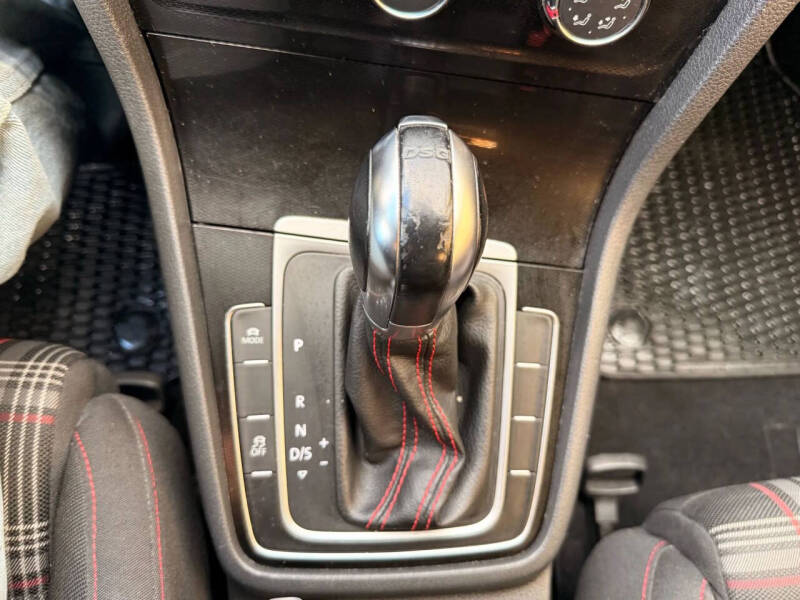 2017 Volkswagen Golf GTI S