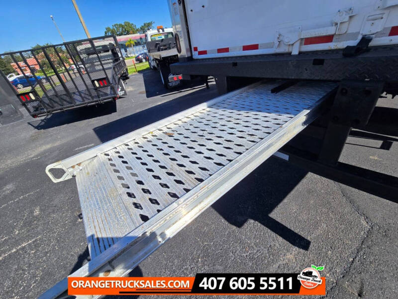 2018 International DuraStar 4300