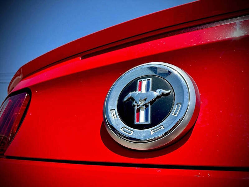 2012 Ford Mustang V6 Premium