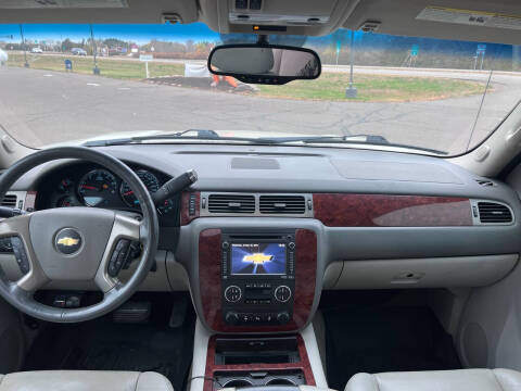 2013 Chevrolet Avalanche LTZ Black Diamond