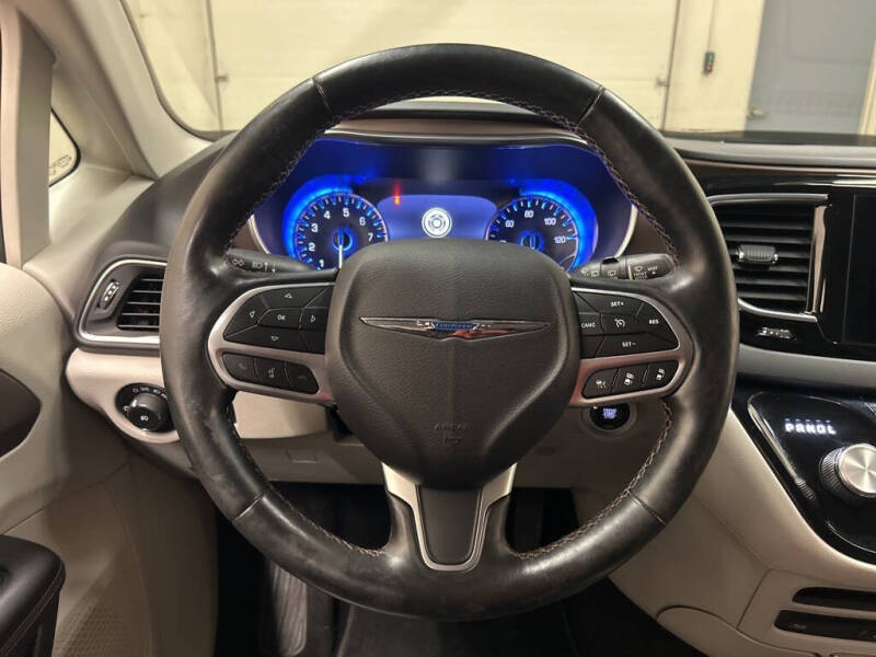 2019 Chrysler Pacifica Touring L Plus