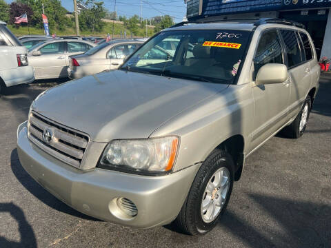 2002 Toyota Highlander for sale at Goodfellas auto sales LLC in Clifton NJ