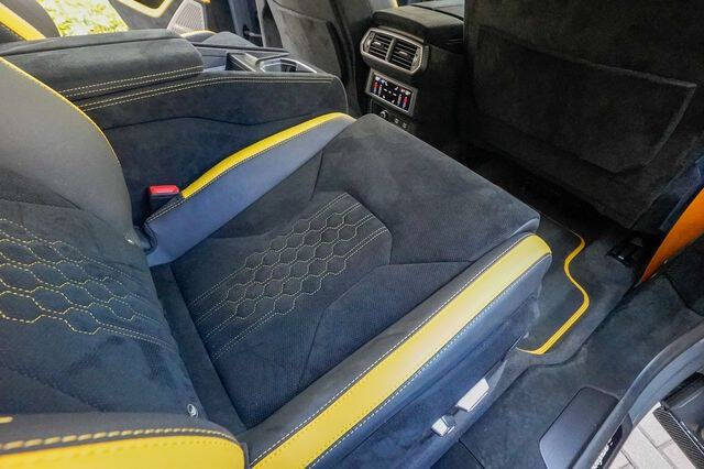 2023 Lamborghini Urus Performante