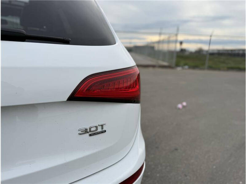 2014 Audi Q5 3.0T quattro Premium Plus