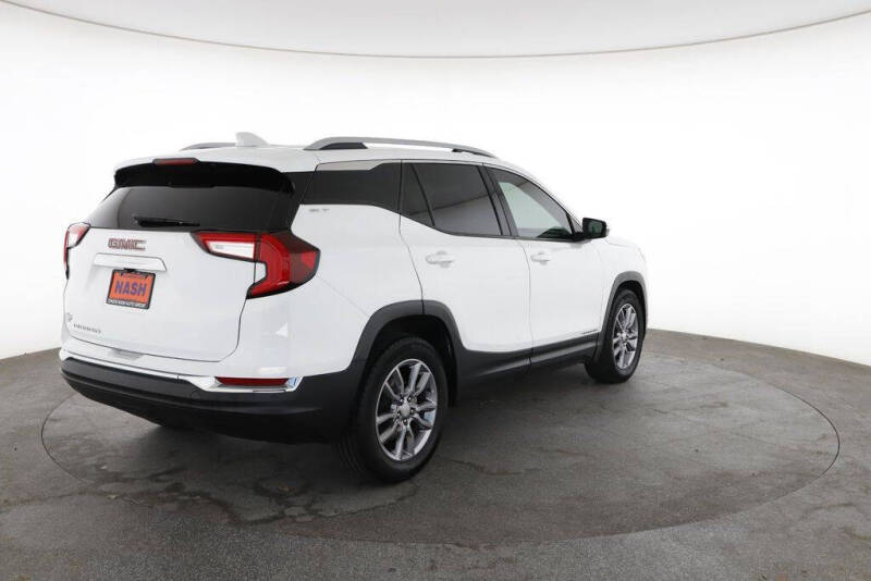 2022 GMC Terrain SLT