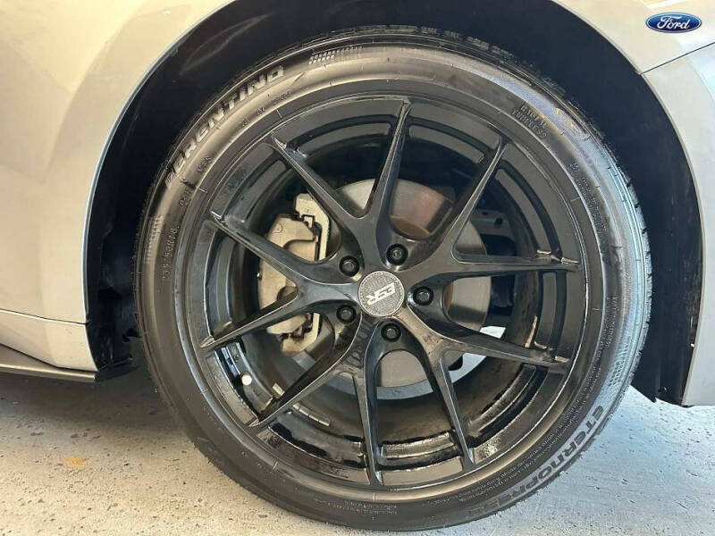 2022 Ford Mustang