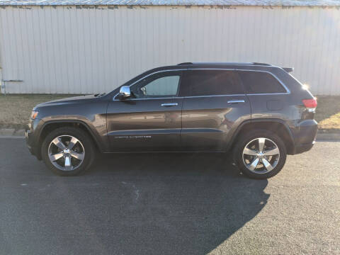 2014 Jeep Grand Cherokee for sale at TNK Autos in Inman KS