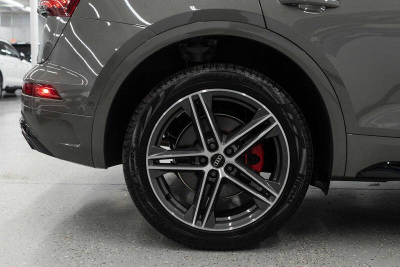 2024 Audi Q5 e quattro S line Prestg 55 TFSI