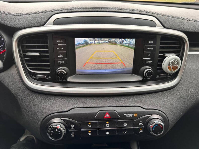 2020 Kia Sorento LX V6