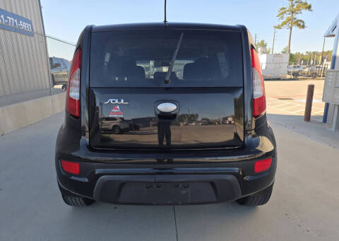 2013 Kia Soul +