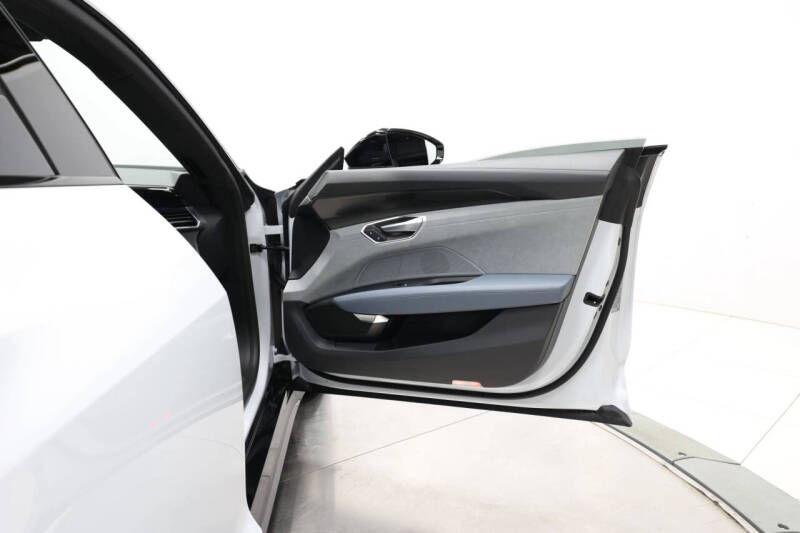 2023 Audi RS e-tron GT quattro