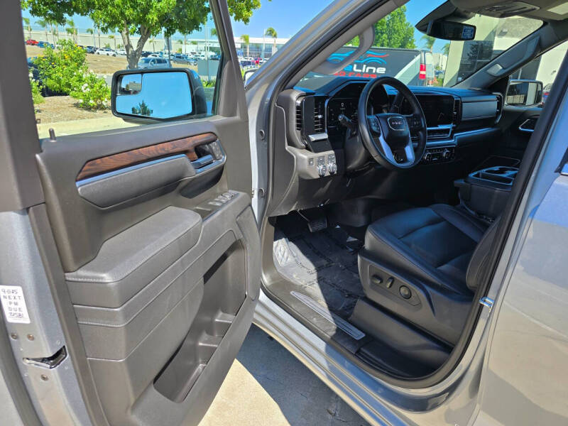 2025 GMC Sierra 1500