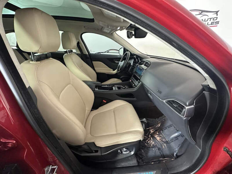 2020 Jaguar F-PACE 25t Premium