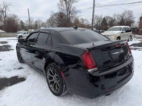2018 Chrysler 300 S