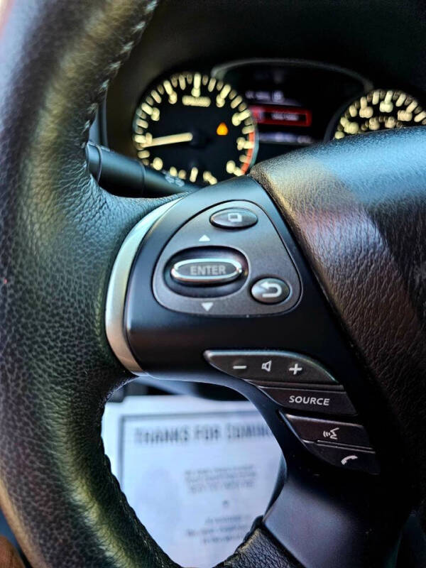 2018 Nissan Pathfinder Platinum