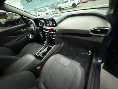 2020 Hyundai Santa Fe SE