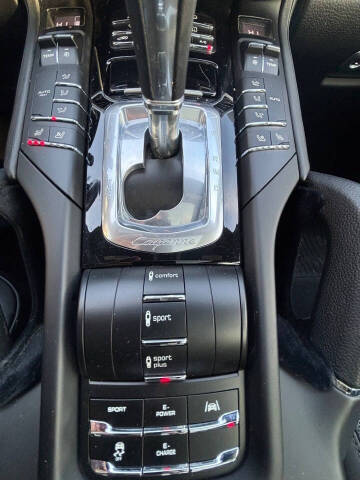 2016 Porsche Cayenne S E-Hybrid