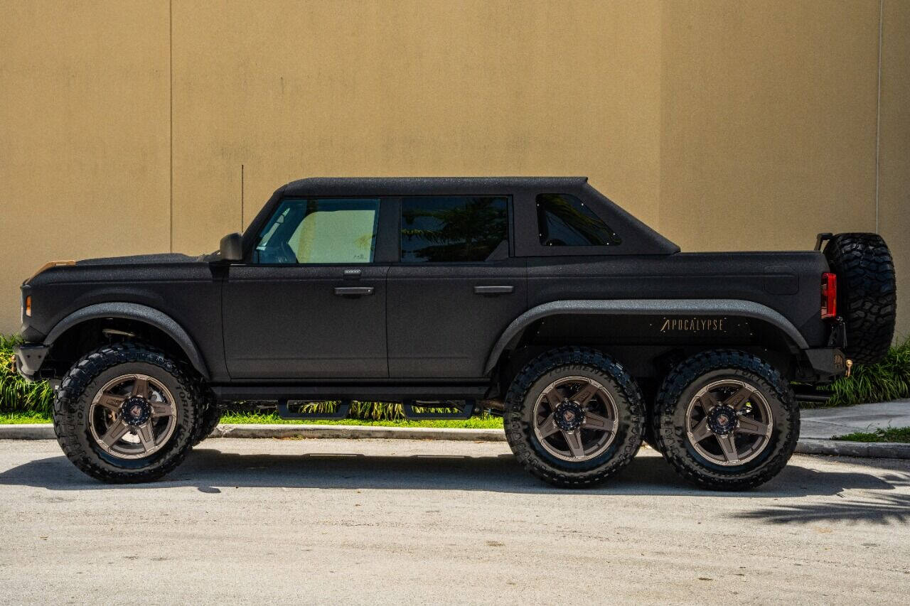 2023 FORD Bronco SUV / Crossover - $159,999