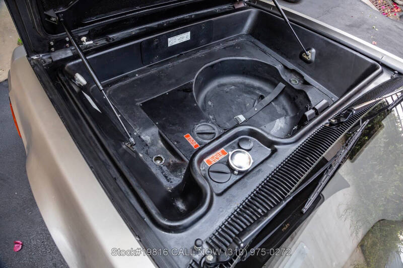1981 DeLorean DMC-12