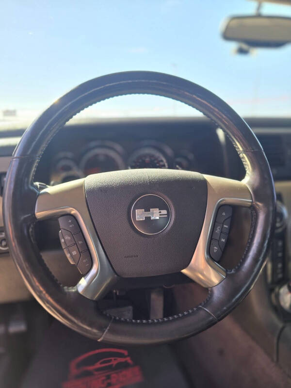 2009 HUMMER H2 SUT Luxury