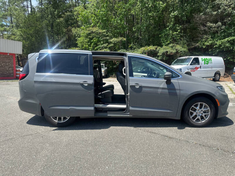 2023 Chrysler Pacifica Touring L