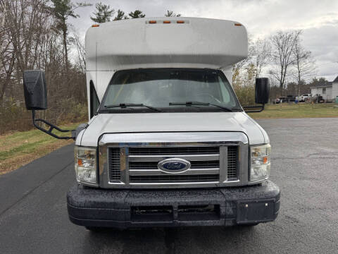 2010 Ford E-Series E-450 SD