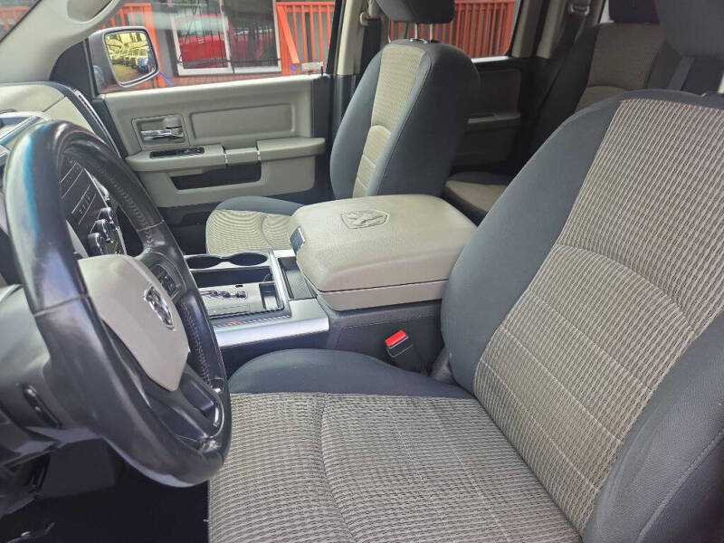 2012 RAM 1500 SLT