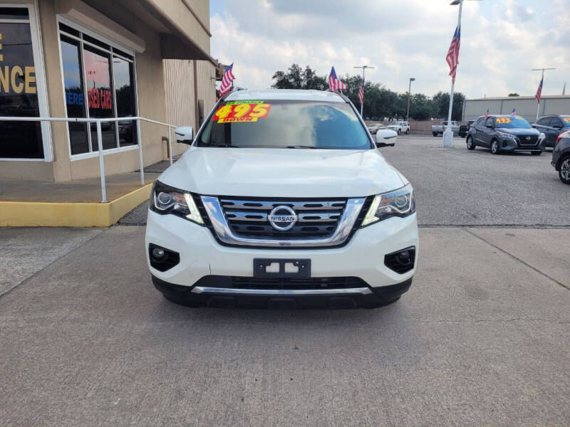 2019 Nissan Pathfinder SL