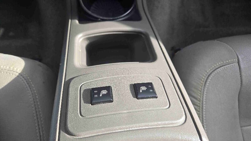 2006 Mitsubishi Raider XLS