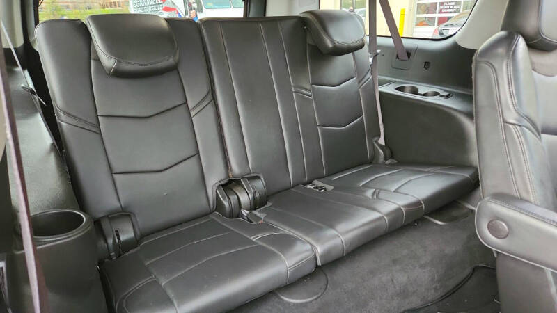 2018 Cadillac Escalade ESV Luxury