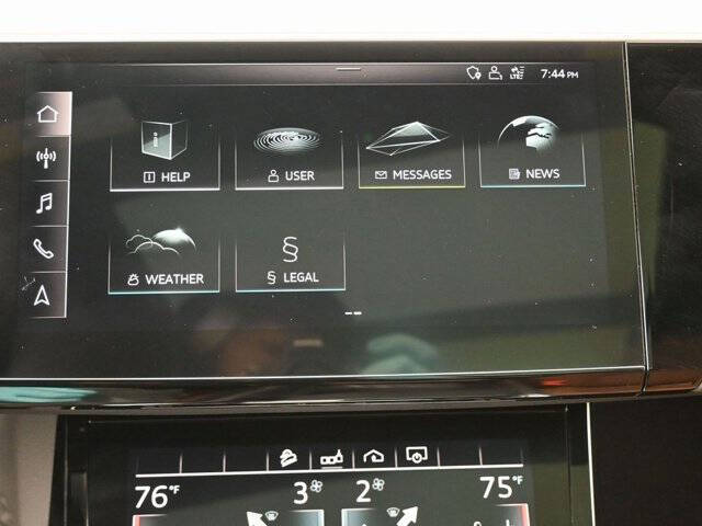 2019 Audi e-tron quattro Premium Plus