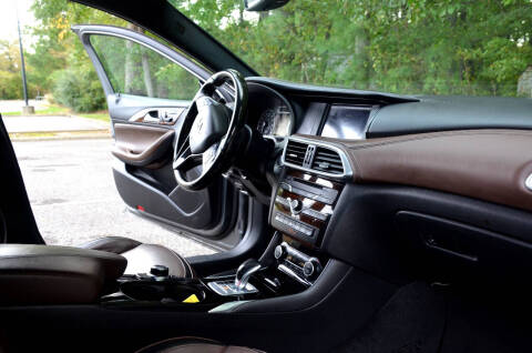 2017 Infiniti QX30 Premium