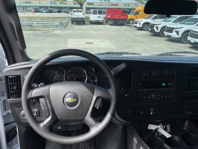 2026 Chevrolet Express 2500