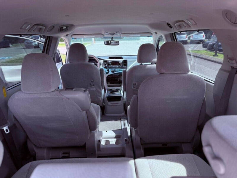 2014 Toyota Sienna