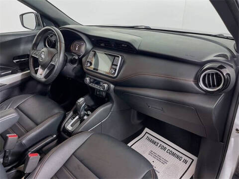 2019 Nissan Kicks SR