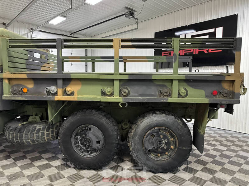 1990 AM General M35A2
