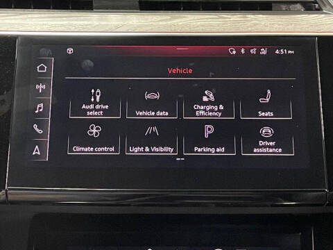 2019 Audi e-tron quattro Prestige