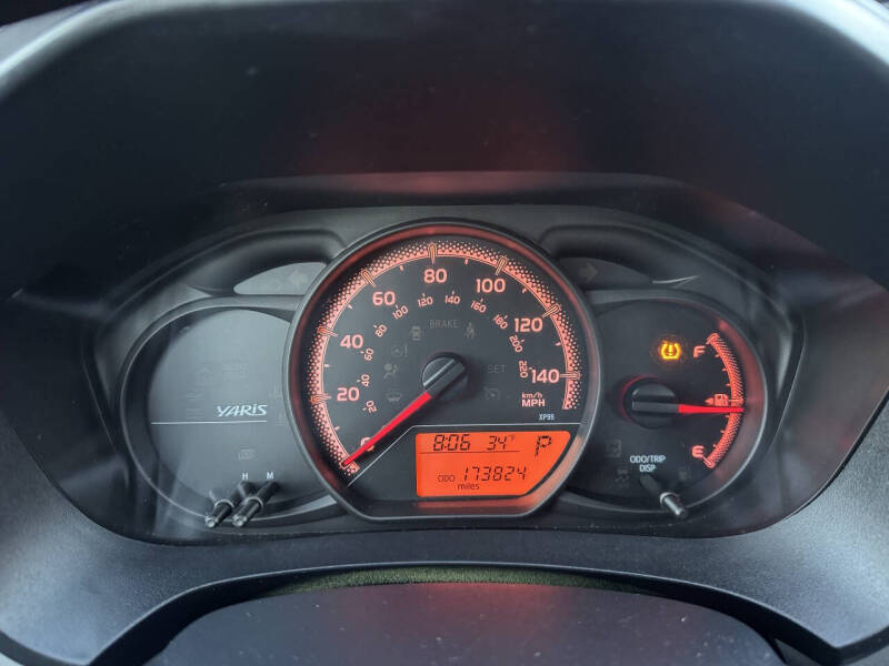 2015 Toyota Yaris 5-Door L