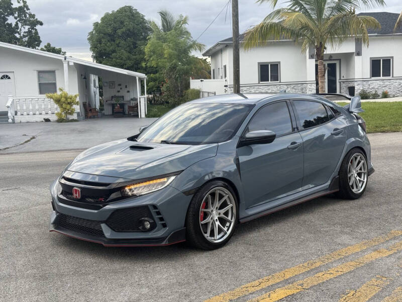 2019 Honda Civic Hatchback Type-R's photo