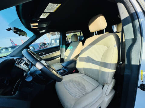 2016 Ford Explorer