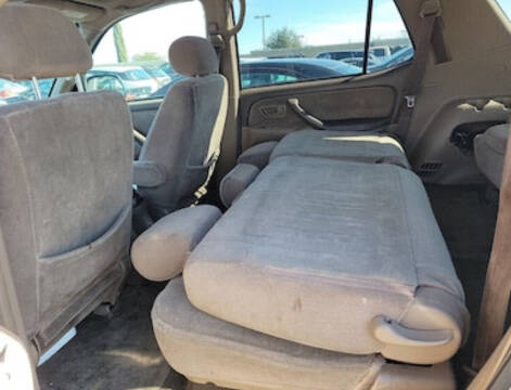 2001 Toyota Sequoia SR5