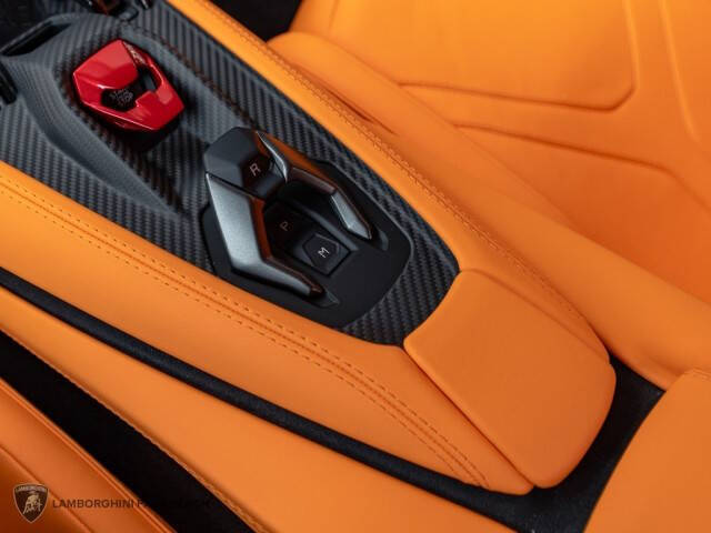 2026 Lamborghini Revuelto
