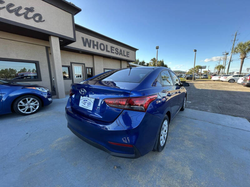 2019 Hyundai Accent SE