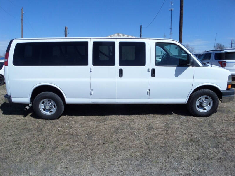 2013 Chevrolet Express Passenger for sale at AUTO FLEET REMARKETING, INC. in Van Alstyne TX