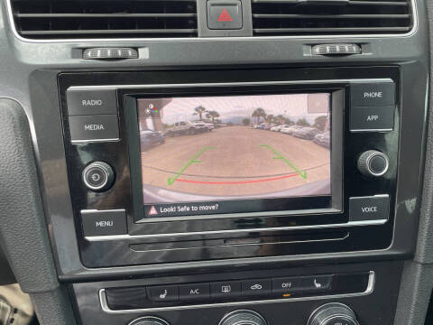 2020 Volkswagen Golf TSI