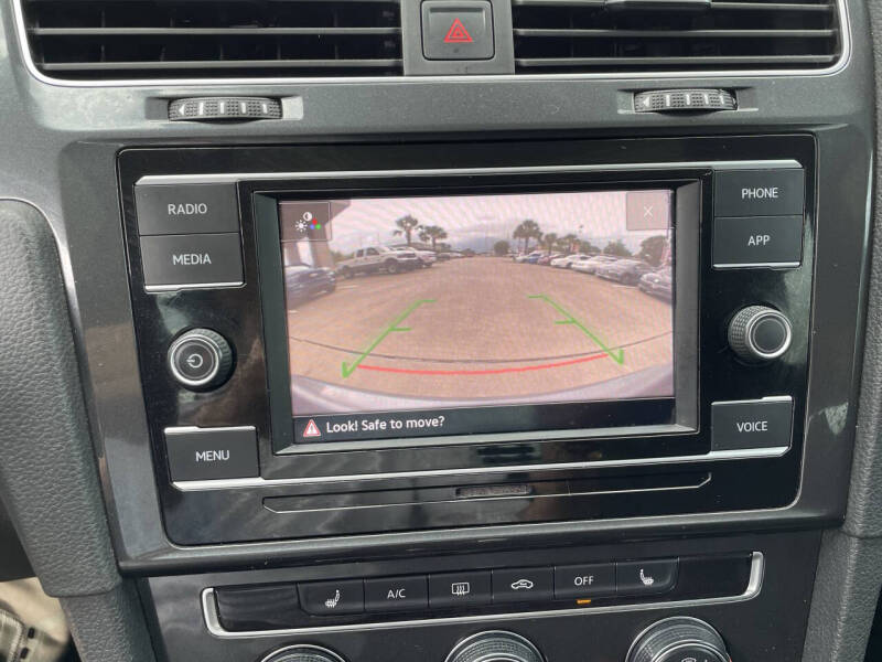 2020 Volkswagen Golf TSI