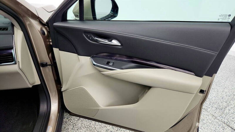 2022 Cadillac XT4 Luxury