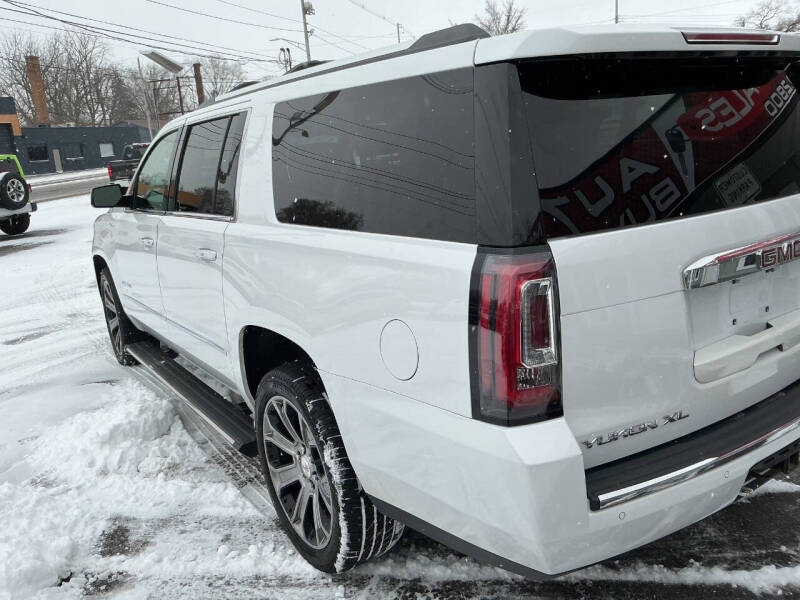 2017 GMC Yukon XL Denali