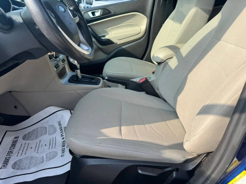 2016 Ford Fiesta SE