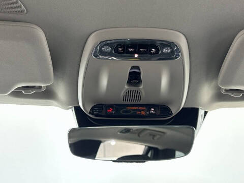 2022 Volvo XC90 T5 Momentum